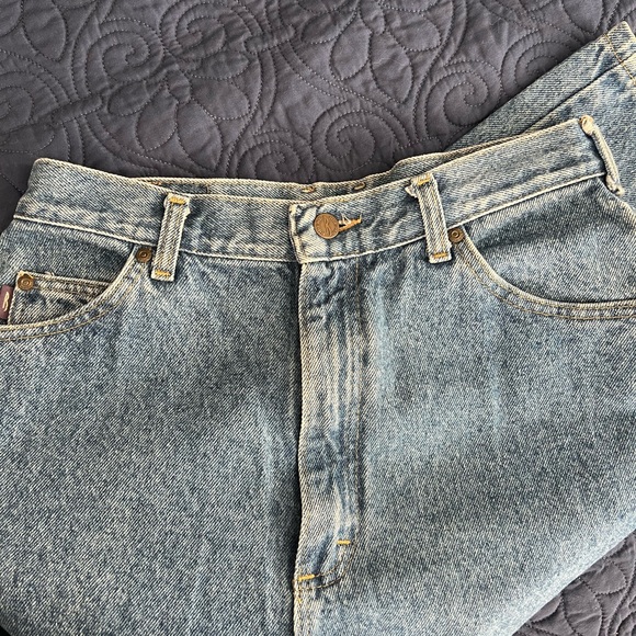 Vintage Lee Riders jeans.  Size 14 medium.  Tapered leg. - Picture 3 of 9